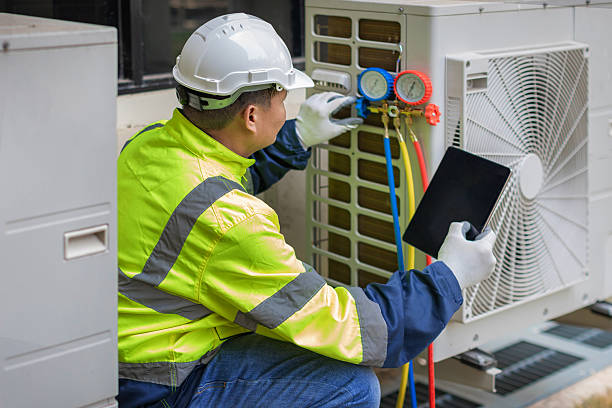 Professional Hvac Installation technician working in Round Mountain, NV